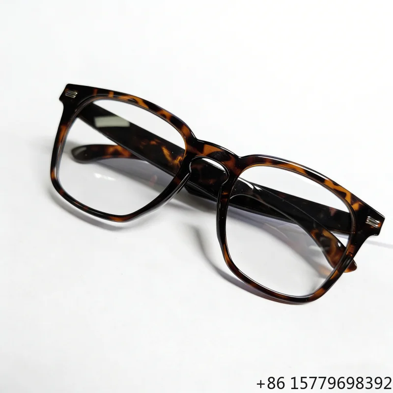 New Smart Bluetooth Audio Glasses with AI Translation Photochromic Voice Assistant Music Speaker
New Smart Bluetooth Audio Glasses with AI Translation Photochromic Voice Assistant Music Speaker