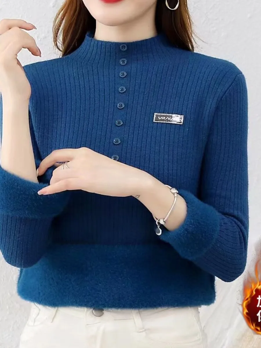 Thickened Integrated Fleece Half High Collar Fashionable Button Knitted Top Women's Autumn Winter Soft Simple Inner Wear Set
Thickened Integrated Fleece Half High Collar Fashionable Button Knitted Top Women's Autumn Winter Soft Simple Inner Wear Set