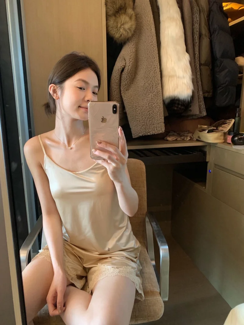 Silky Smooth Lace Trim Satin Shorties Crop Top Set Comfortable Nightgown Home Clothes Women's Sleepwear Summer Collection
Silky Smooth Lace Trim Satin Shorties Crop Top Set Comfortable Nightgown Home Clothes Women's Sleepwear Summer Collection