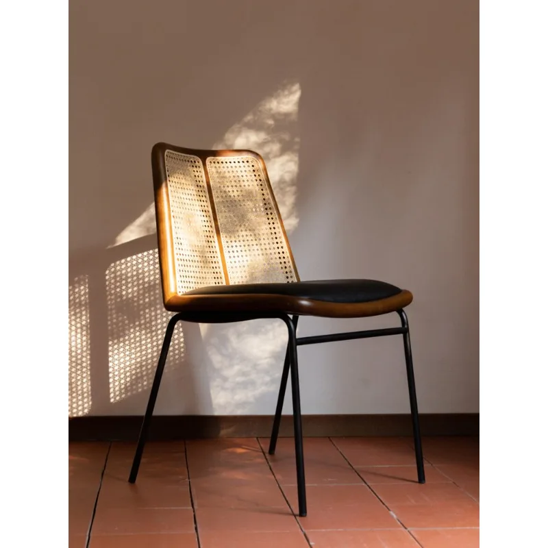 Red oak solid wood dining chair rattan leather leisure living room chair
Red oak solid wood dining chair rattan leather leisure living room chair