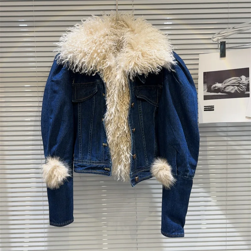 2023 Winter Women Blue Short Denim Jacket Casual Imitation Lamb Wool Lapel Patchwork Warm Cotton Liner Jeans Jacket Streetwear
2023 Winter Women Blue Short Denim Jacket Casual Imitation Lamb Wool Lapel Patchwork Warm Cotton Liner Jeans Jacket Streetwear
