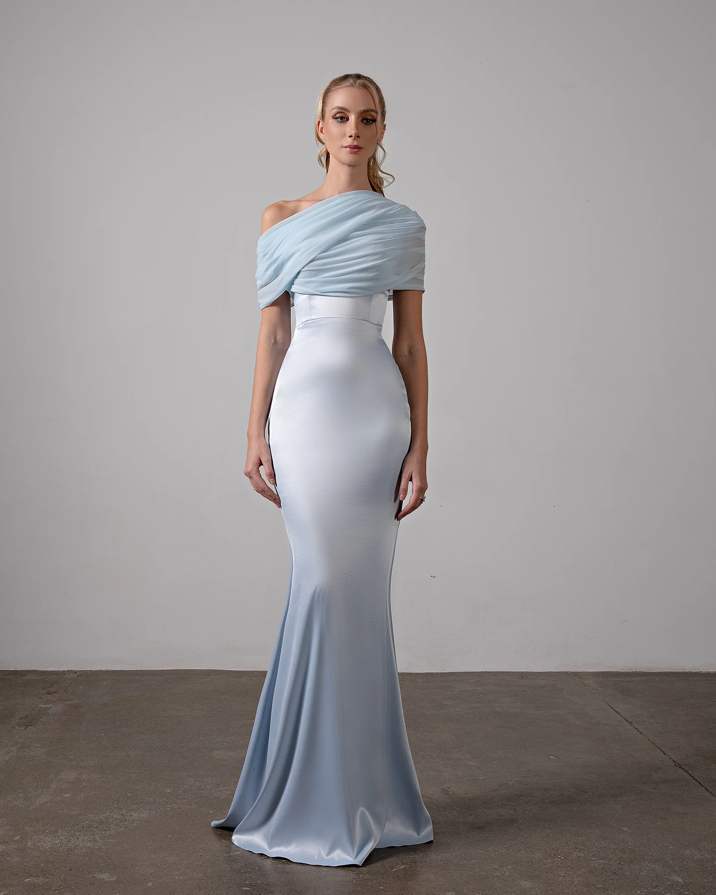 Customized Temperament Mermaid Boat Neck Pleats Evening Dresses Graceful Satin Sweep Train Vestido De Festa Vestido De
Customized Temperament Mermaid Boat Neck Pleats Evening Dresses Graceful Satin Sweep Train Vestido De Festa Vestido De
