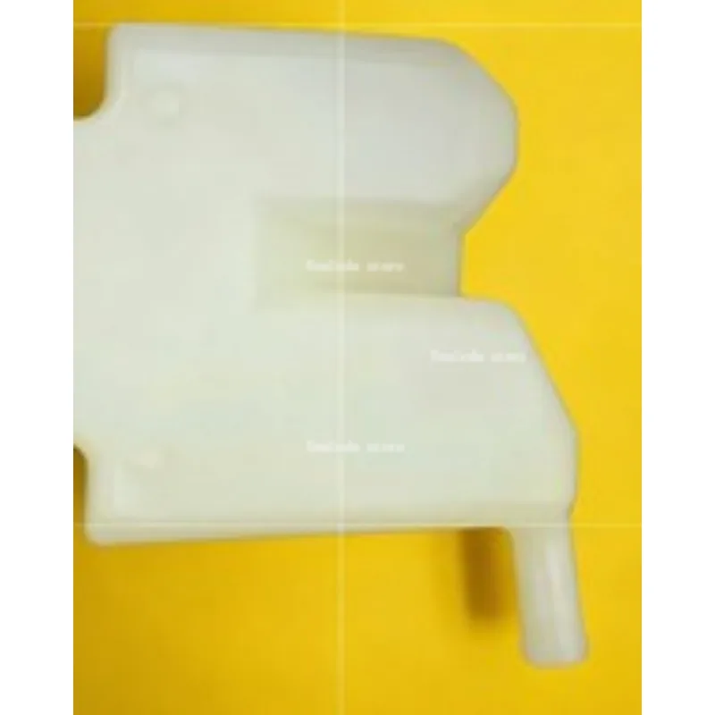 0009820841 Balance water tank is suitable for forklift accessory auxiliary water tank 350H18 kettle expansion water tank
0009820841 Balance water tank is suitable for forklift accessory auxiliary water tank 350H18 kettle expansion water tank