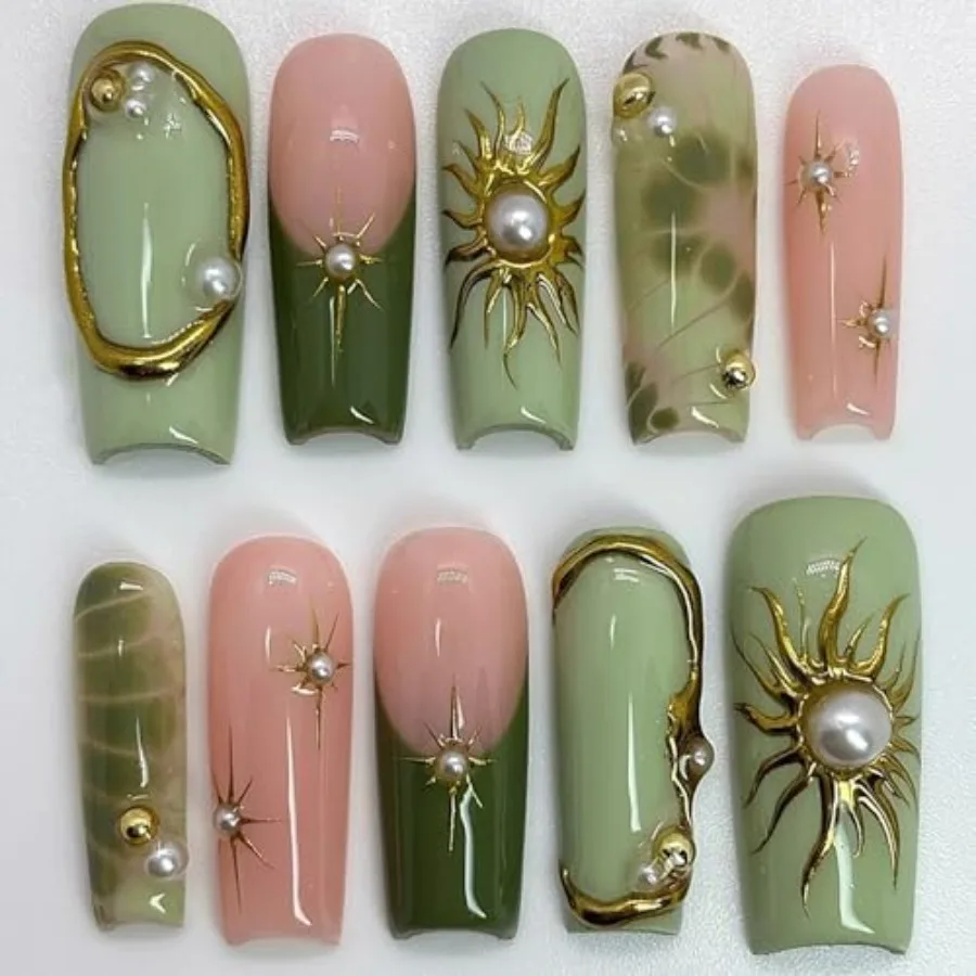 24pcs Green Press on Nails Medium Square French Tip Fake with 3d Gold Star Rhinestones Designs French Tip Artificial Glue on Na
24pcs Green Press on Nails Medium Square French Tip Fake with 3d Gold Star Rhinestones Designs French Tip Artificial Glue on Na