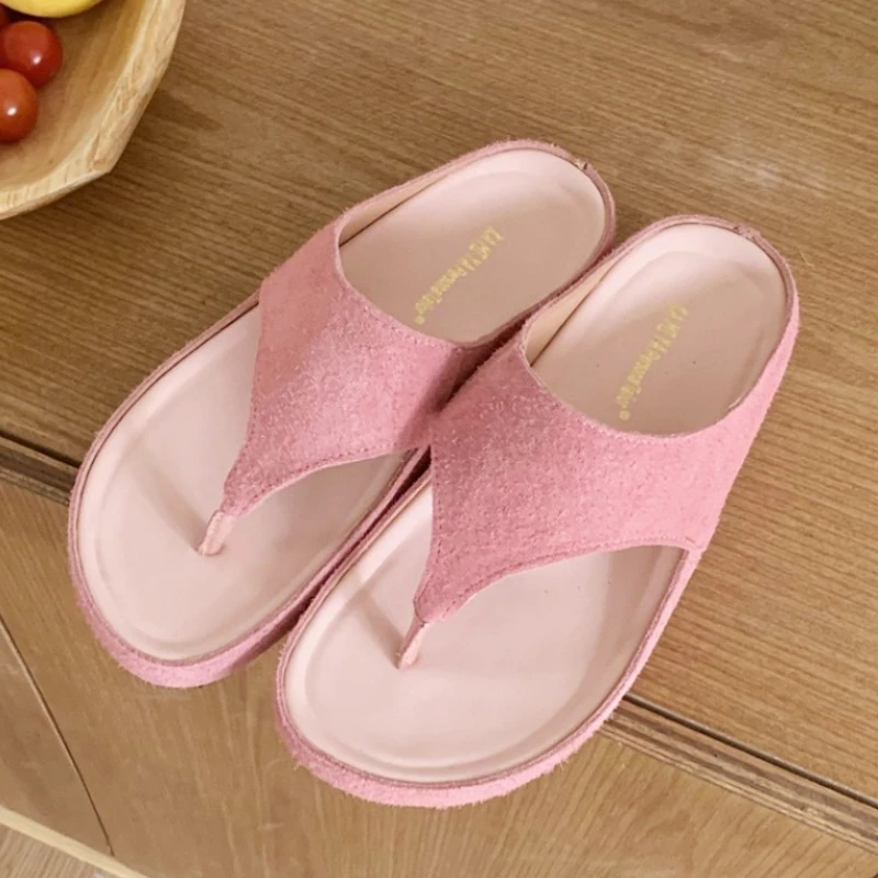 High Quality Pointed Toe Frosted Leather Flip Flops Women Summer Outdoor Clip Toe Flat Sandals Fashion Simple Comfort Beach Shoe
High Quality Pointed Toe Frosted Leather Flip Flops Women Summer Outdoor Clip Toe Flat Sandals Fashion Simple Comfort Beach Shoe