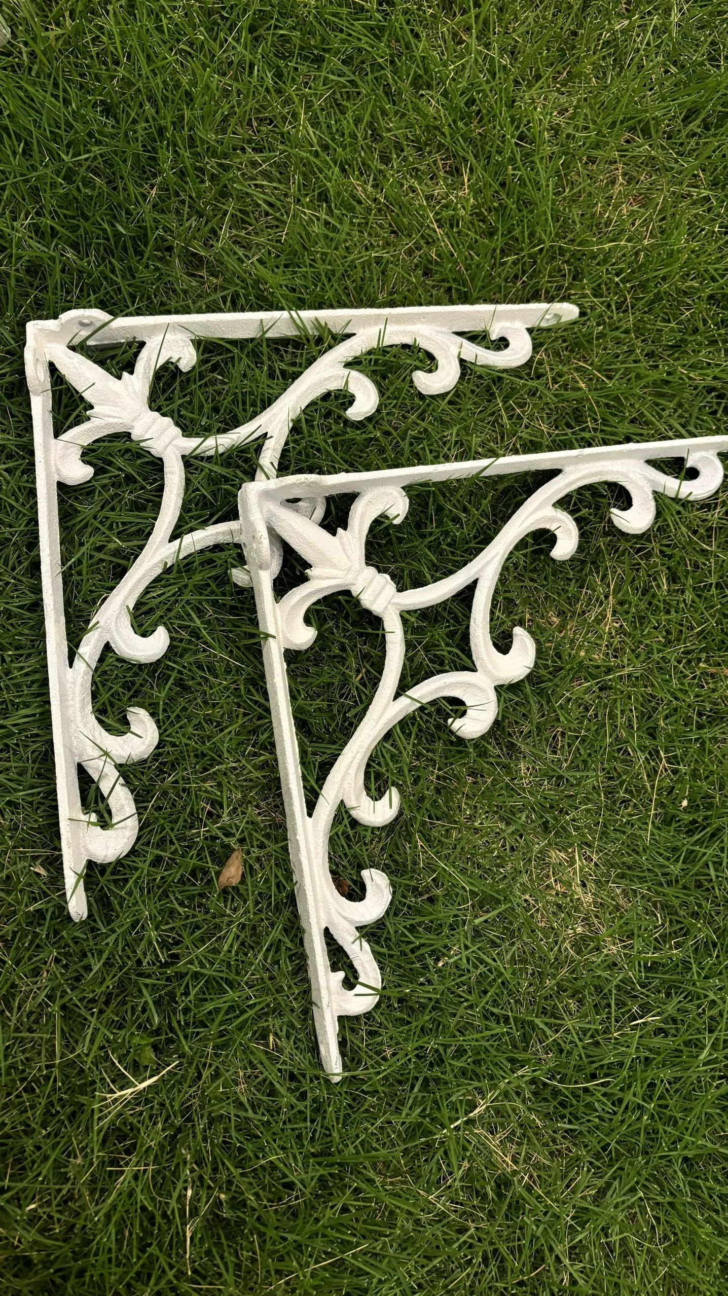Decorative Cast Iron Wall Bracket, Victorian Style Scroll Design Corner Support, White Metal Shelf Bracket
Decorative Cast Iron Wall Bracket, Victorian Style Scroll Design Corner Support, White Metal Shelf Bracket