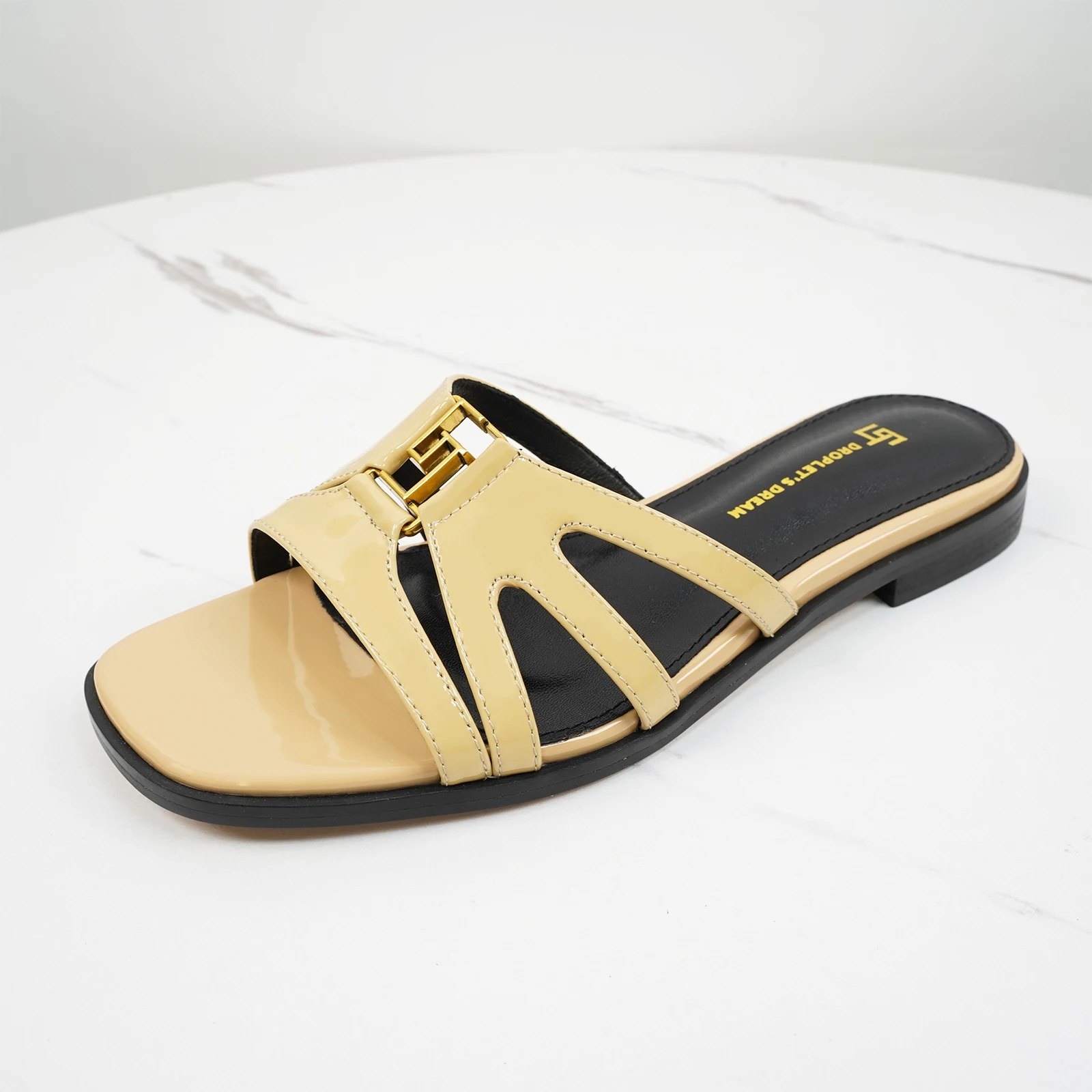 Summer elegant flat women's shoes, plus size 35-44 fashionable women's slippers, handmade leather, designer luxury banquet shoes
Summer elegant flat women's shoes, plus size 35-44 fashionable women's slippers, handmade leather, designer luxury banquet shoes
