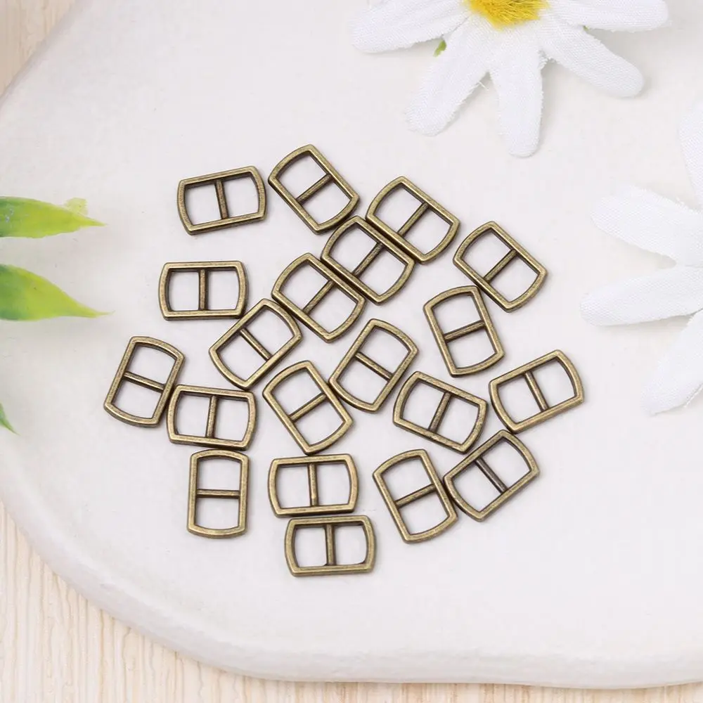 20/40pcs 4.5mm Mini Ultra-small Bags Accessories Belt Buttons Diy Dolls Buckles Tri-glide Buckle
20/40pcs 4.5mm Mini Ultra-small Bags Accessories Belt Buttons Diy Dolls Buckles Tri-glide Buckle