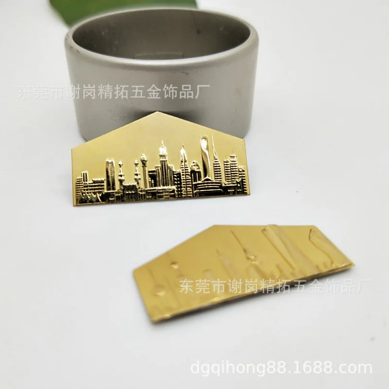 Custom. Factory Undertake Zinc Alloy Pressure Relief Sign High-End Perfume Real Gold Electroplating Sign Bag Five Jinming
Custom. Factory Undertake Zinc Alloy Pressure Relief Sign High-End Perfume Real Gold Electroplating Sign Bag Five Jinming