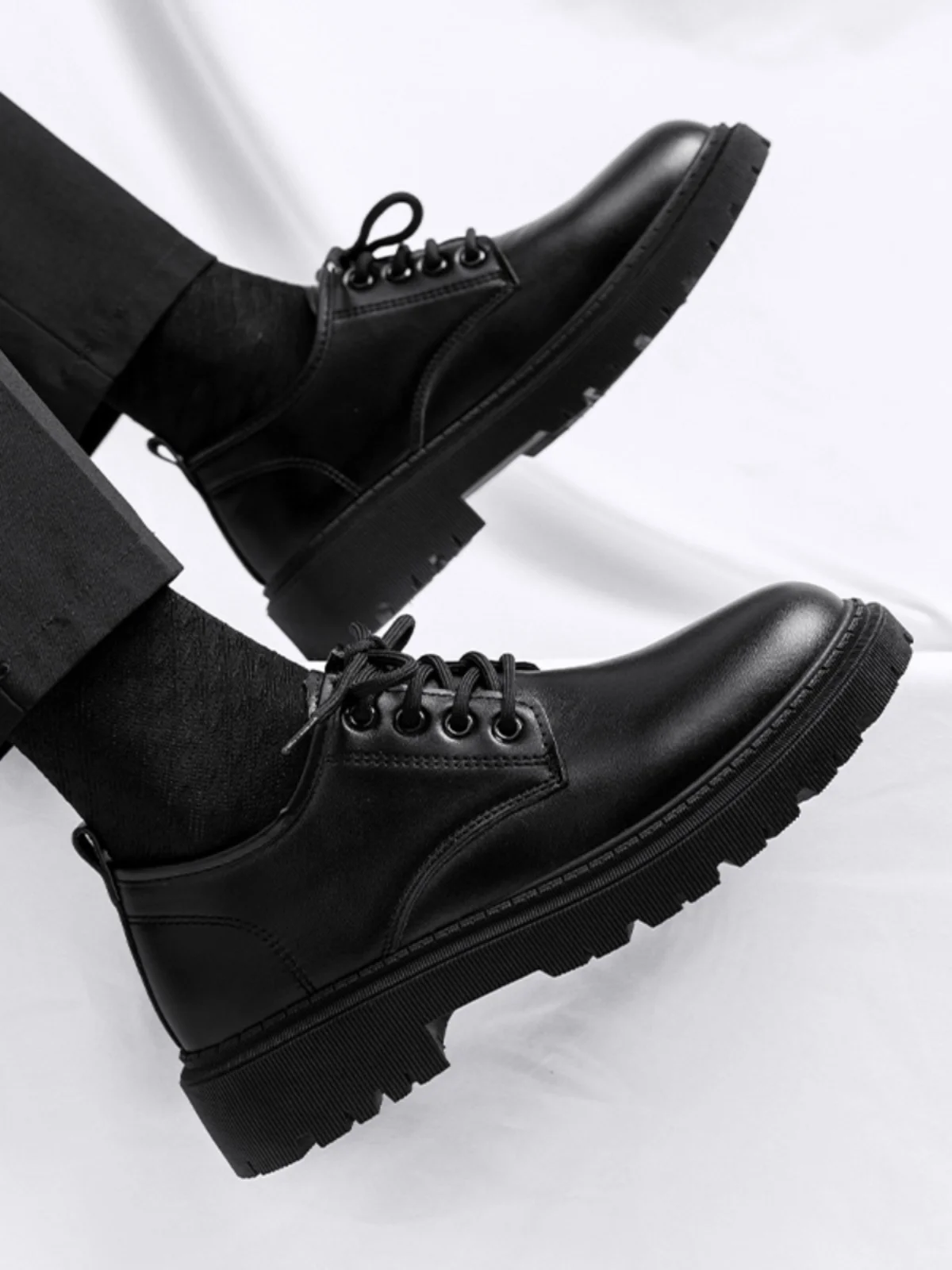 Leather Shoes for Men Wedding Groom Casual Soft Bottom Waterproof Black Business Formal Shoes Summer British Style Increased ...
Leather Shoes for Men Wedding Groom Casual Soft Bottom Waterproof Black Business Formal Shoes Summer British Style Increased ...