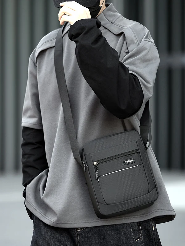 Waterproof Ox Cloth Men's Casual Busin Single oulder Bag Vertical Multi-Functional Crossbody Bag M Satchel
Waterproof Ox Cloth Men's Casual Busin Single oulder Bag Vertical Multi-Functional Crossbody Bag M Satchel