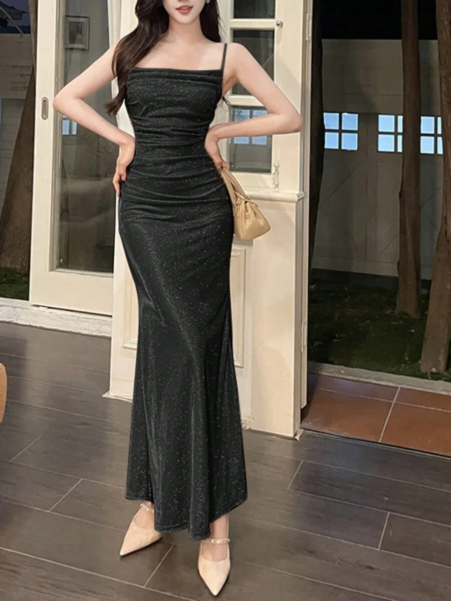 Womens Glitter Spaghetti Strap Mermaid Hem Evening Dress
Womens Glitter Spaghetti Strap Mermaid Hem Evening Dress