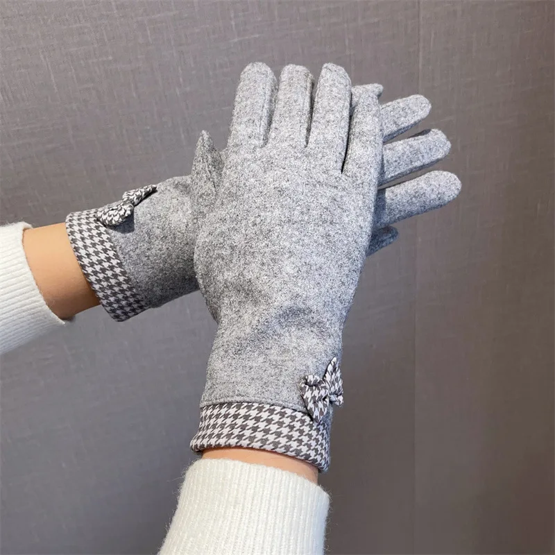 Gloves Women Faux Fur Thick Warm Touch Screen Bow Tie Winter French Elegant One Size
Gloves Women Faux Fur Thick Warm Touch Screen Bow Tie Winter French Elegant One Size