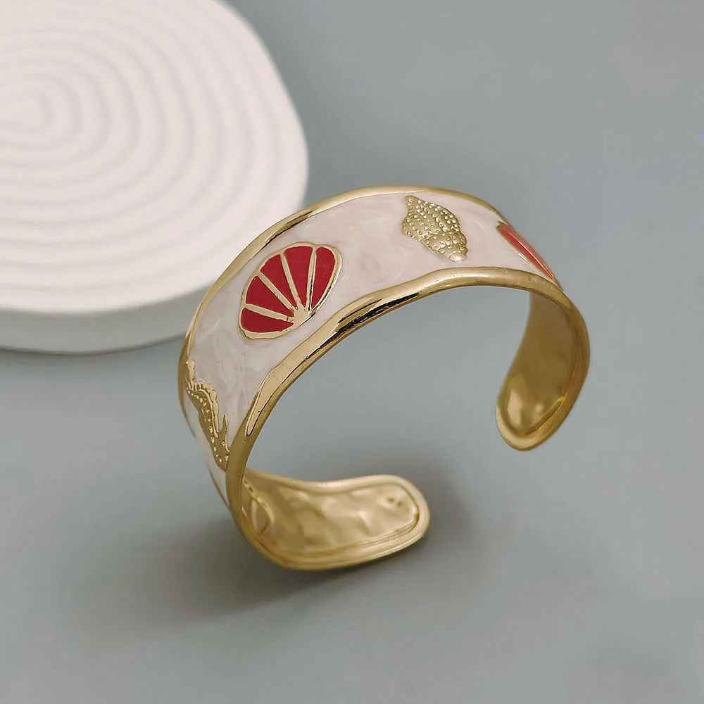 Exaggerated conch shell enamel stainless steel women's bracelet, waterproof and non-fading, heavy metal bracelet
Exaggerated conch shell enamel stainless steel women's bracelet, waterproof and non-fading, heavy metal bracelet