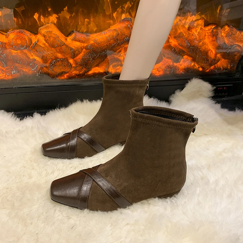 Retro Suede Patchwork Stretch Skinny Boots for Women 2026 Autumn Winter Shoes New Style Square Toe Block Heel Versatile Booties
Retro Suede Patchwork Stretch Skinny Boots for Women 2026 Autumn Winter Shoes New Style Square Toe Block Heel Versatile Booties