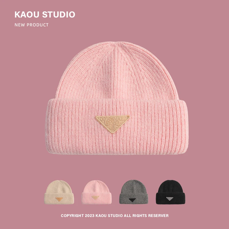 Hat female street fashion embroidered wool hat autumn and winter versatile couple warm cover cold hat
Hat female street fashion embroidered wool hat autumn and winter versatile couple warm cover cold hat