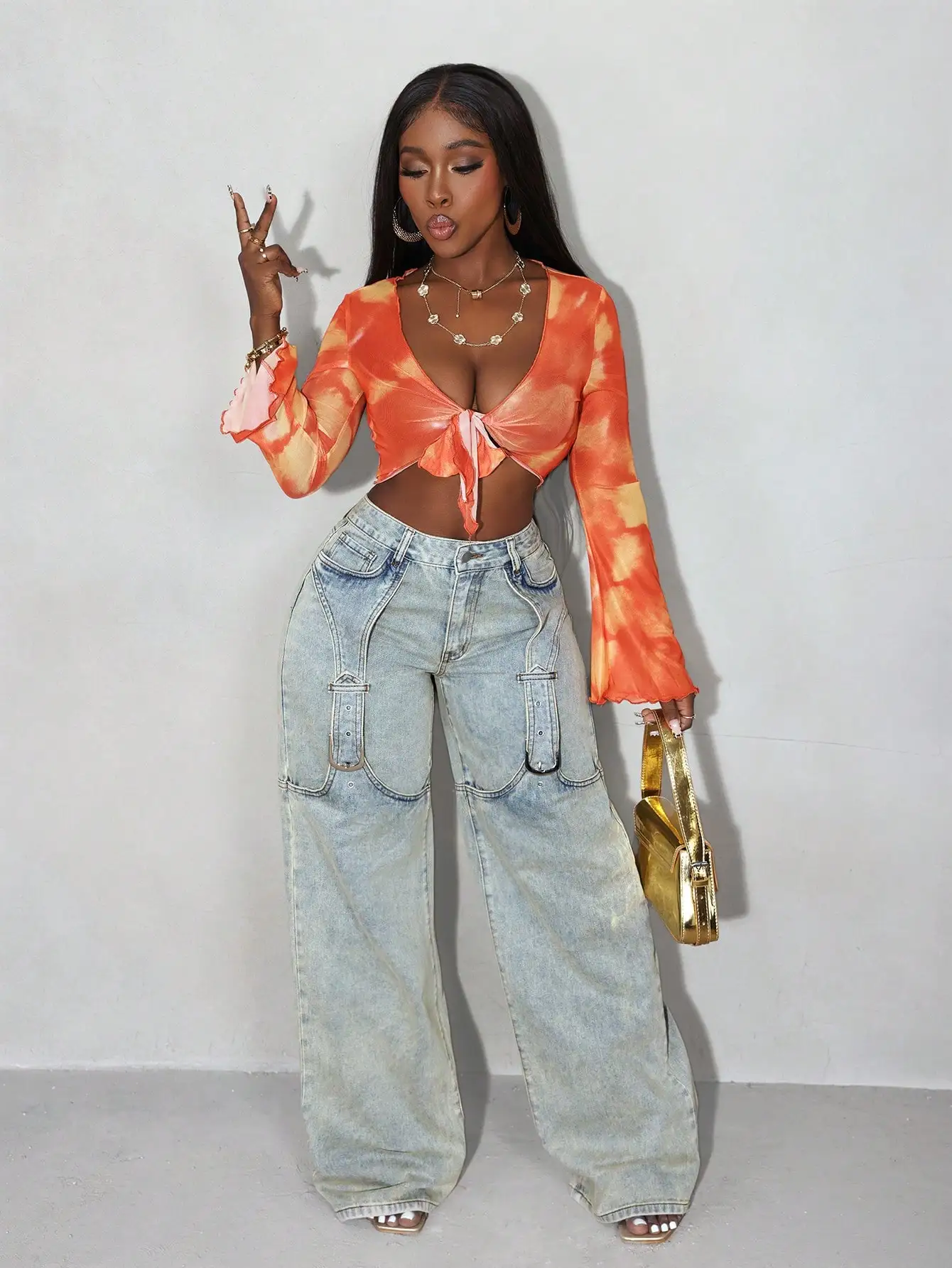 Ladies Plus Size Vintage Adjustable Buckle Wide Leg Jeans
Ladies Plus Size Vintage Adjustable Buckle Wide Leg Jeans