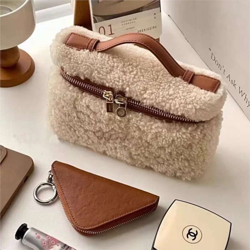 JIAERDI Ретро сумка из искусственной овечьей шерсти женская цветная сумка бежевая плюшевая сумка через плечо женская модная маленькая вместительная сумка через плечо
JIAERDI Ретро сумка из искусственной овечьей шерсти женская цветная сумка бежевая плюшевая сумка через плечо женская модная маленькая вместительная сумка через плечо