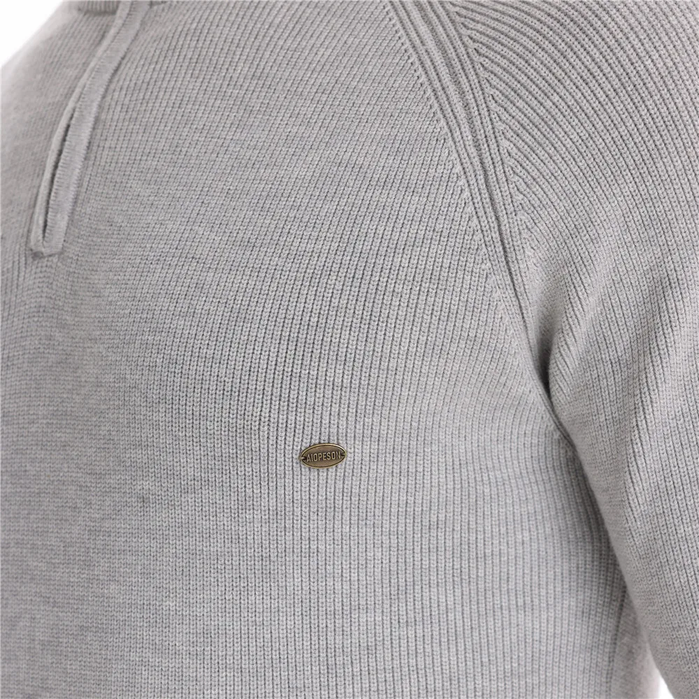 Autumn And Winter New Semi Open Chest Sweater Long Sleeved Stand Up Collar Solid Color Versatile Casual Men's Top
Autumn And Winter New Semi Open Chest Sweater Long Sleeved Stand Up Collar Solid Color Versatile Casual Men's Top