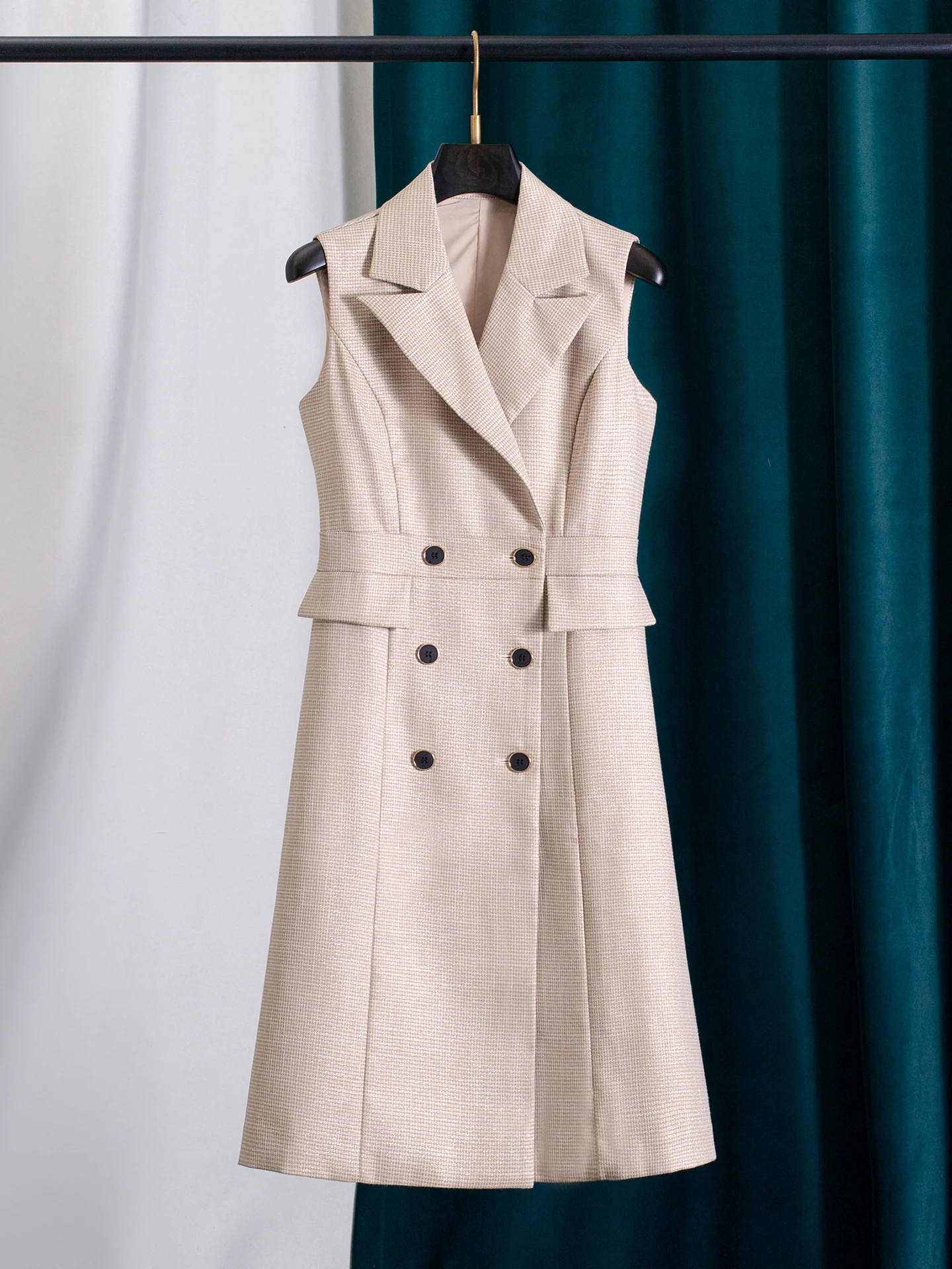 Business Lady Elegant Plaid Suit Collar Double Button Sleeveless Dress Women City Commute Warm Cotton Polyester Midi A-Line S...
Business Lady Elegant Plaid Suit Collar Double Button Sleeveless Dress Women City Commute Warm Cotton Polyester Midi A-Line S...