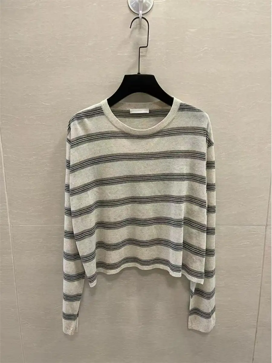 Loose Women's round Neck Knitwear Long Sleeve Thin Sun Protection Top Comfortable Lazy Style Striped Casual Summer Fashion
Loose Women's round Neck Knitwear Long Sleeve Thin Sun Protection Top Comfortable Lazy Style Striped Casual Summer Fashion