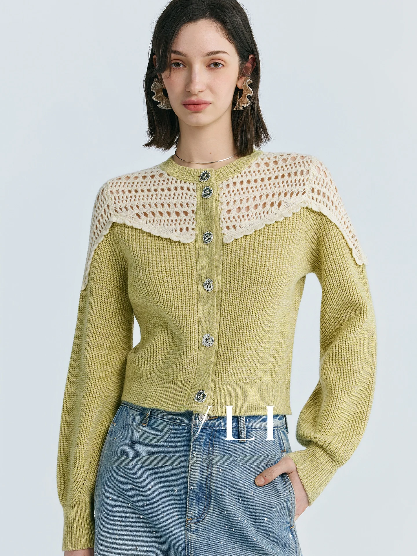 Вязаный шерстяной кардиган в стиле ретро SVLI с кружевом и вырезами, в технике колор-блок, с длинными рукавами, женский вязаный свитер
Вязаный шерстяной кардиган в стиле ретро SVLI с кружевом и вырезами, в технике колор-блок, с длинными рукавами, женский вязаный свитер