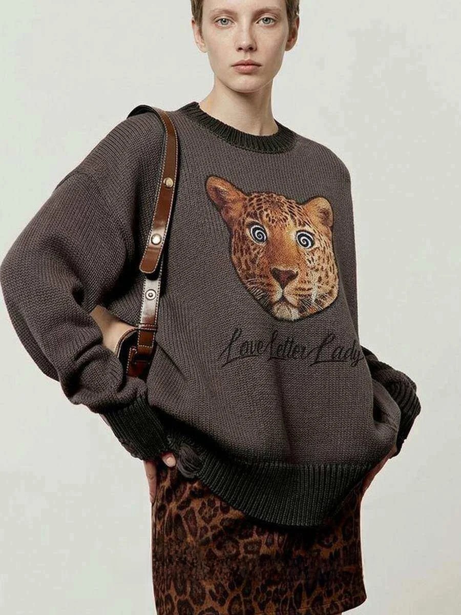 Gray Knitted Loose Women's Sweater Spring New Style Retro Dizzy Leopard Print Casual Long Sleeve round Neck Short Length
Gray Knitted Loose Women's Sweater Spring New Style Retro Dizzy Leopard Print Casual Long Sleeve round Neck Short Length