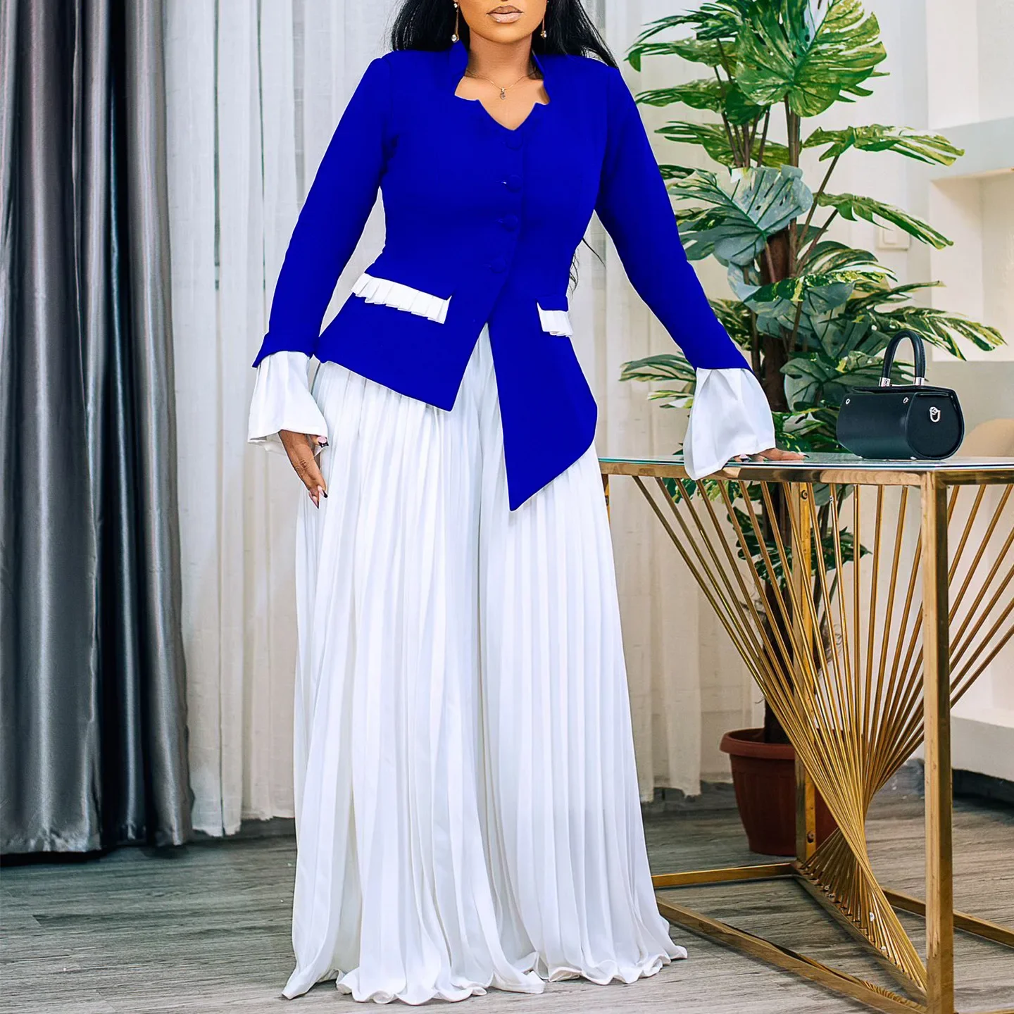 2 Piece African Clothes for Women 2025 Spring Autumn Elegant African Long Sleeve V-neck Top Long Pant Matching Sets Outfits
2 Piece African Clothes for Women 2025 Spring Autumn Elegant African Long Sleeve V-neck Top Long Pant Matching Sets Outfits