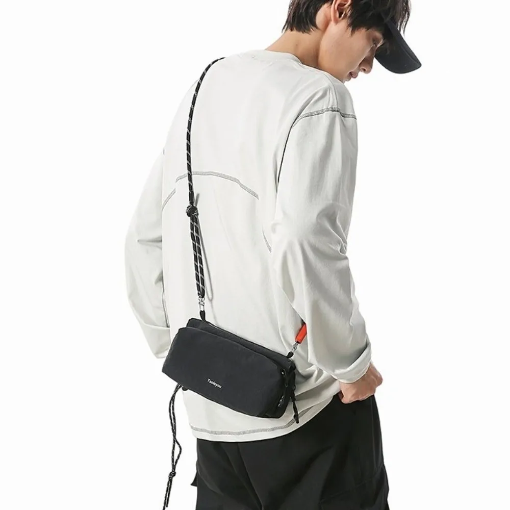 Multi-layered Single Shoulder Bag Korean Style Large Capacity Oxford Cloth Crossbody Bag Solid Color Lightweight
Multi-layered Single Shoulder Bag Korean Style Large Capacity Oxford Cloth Crossbody Bag Solid Color Lightweight