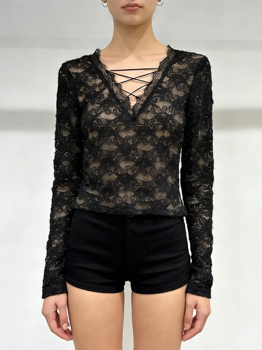 Новая женская блузка в модных цветах, с кружевными вставками, V-образным вырезом, длинными рукавами, модная женская блузка с лямками в стиле пэчворк
Новая женская блузка в модных цветах, с кружевными вставками, V-образным вырезом, длинными рукавами, модная женская блузка с лямками в стиле пэчворк