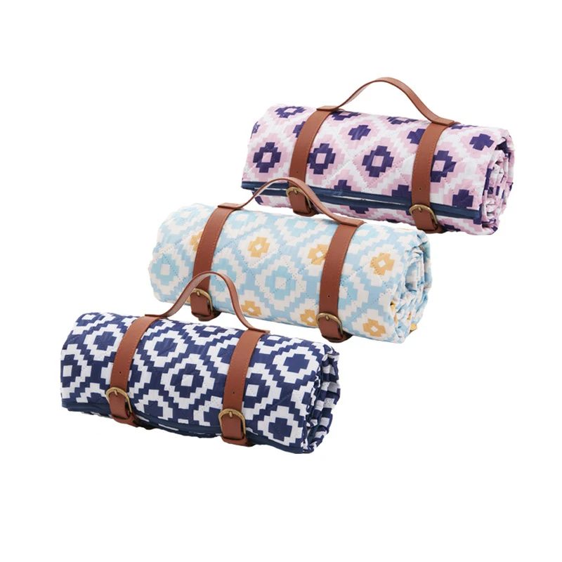 Large Foldable Oxford Cloth Waterproof Summer Grass Park Hiking Camping Outdoor Beach Picnic Mat Blanket
Large Foldable Oxford Cloth Waterproof Summer Grass Park Hiking Camping Outdoor Beach Picnic Mat Blanket