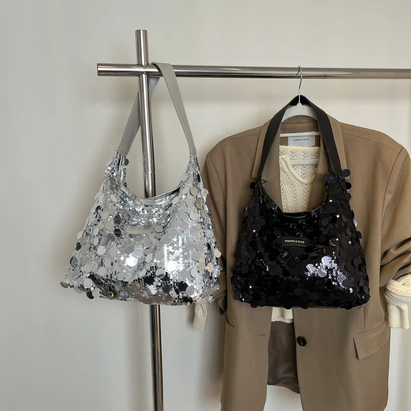 Fashion Niche Design Large Sequined Shoulder Bag, Fashionable and Casual New Models,, Single Shoulder Underarm Bag for Women
Fashion Niche Design Large Sequined Shoulder Bag, Fashionable and Casual New Models,, Single Shoulder Underarm Bag for Women
