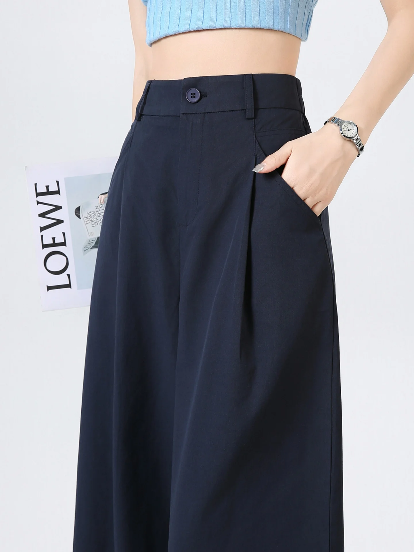 Lyocell Ice Silk Wide Leg Pants Women Summer Thin High Waist Slimming Loose Straight Cut Nine Point Suit Pants
Lyocell Ice Silk Wide Leg Pants Women Summer Thin High Waist Slimming Loose Straight Cut Nine Point Suit Pants