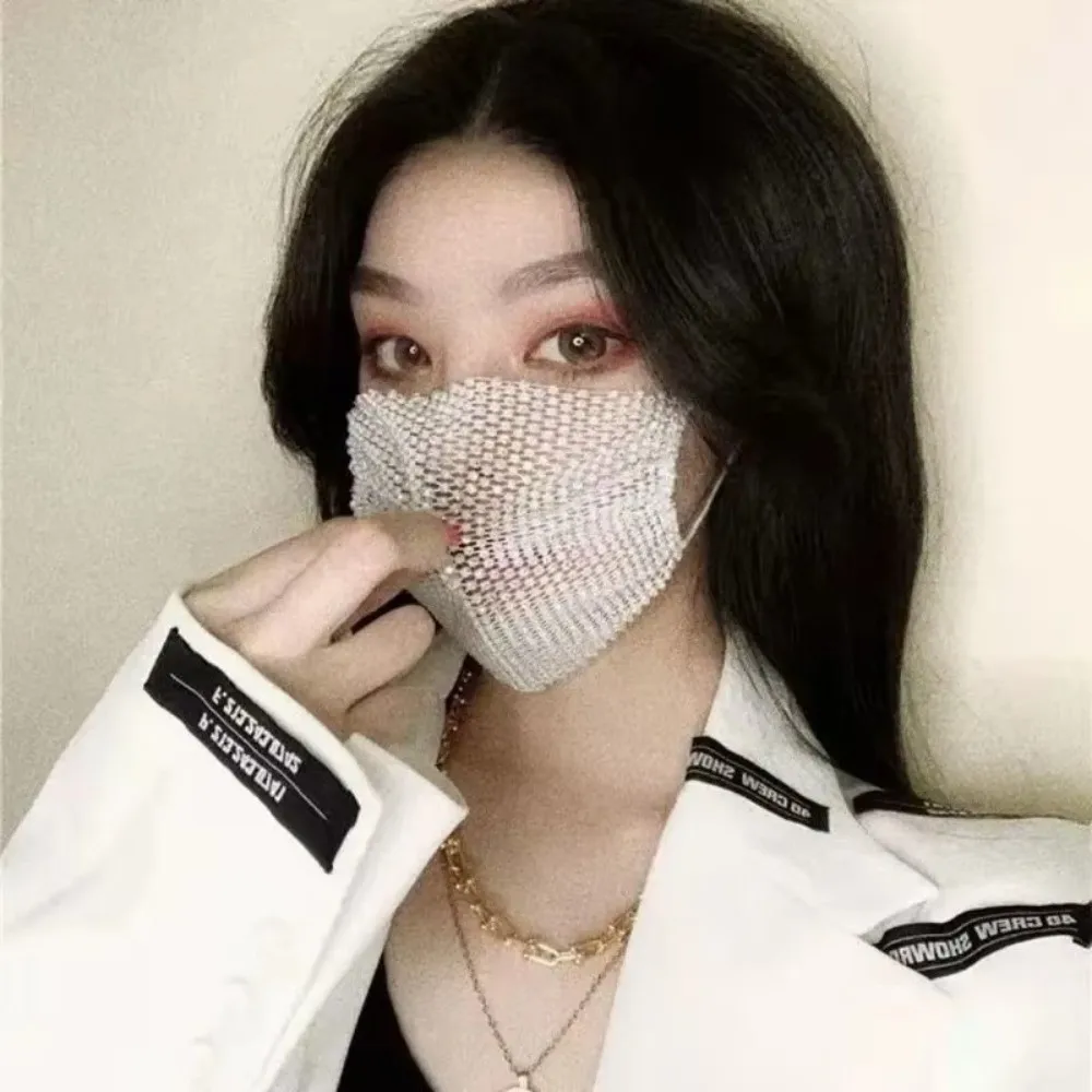 Fashion Sparkling Rhinestone Face Mask Breathable Sexy Jewelry Masks Nightclub Music Festival Party Costume Women
Fashion Sparkling Rhinestone Face Mask Breathable Sexy Jewelry Masks Nightclub Music Festival Party Costume Women