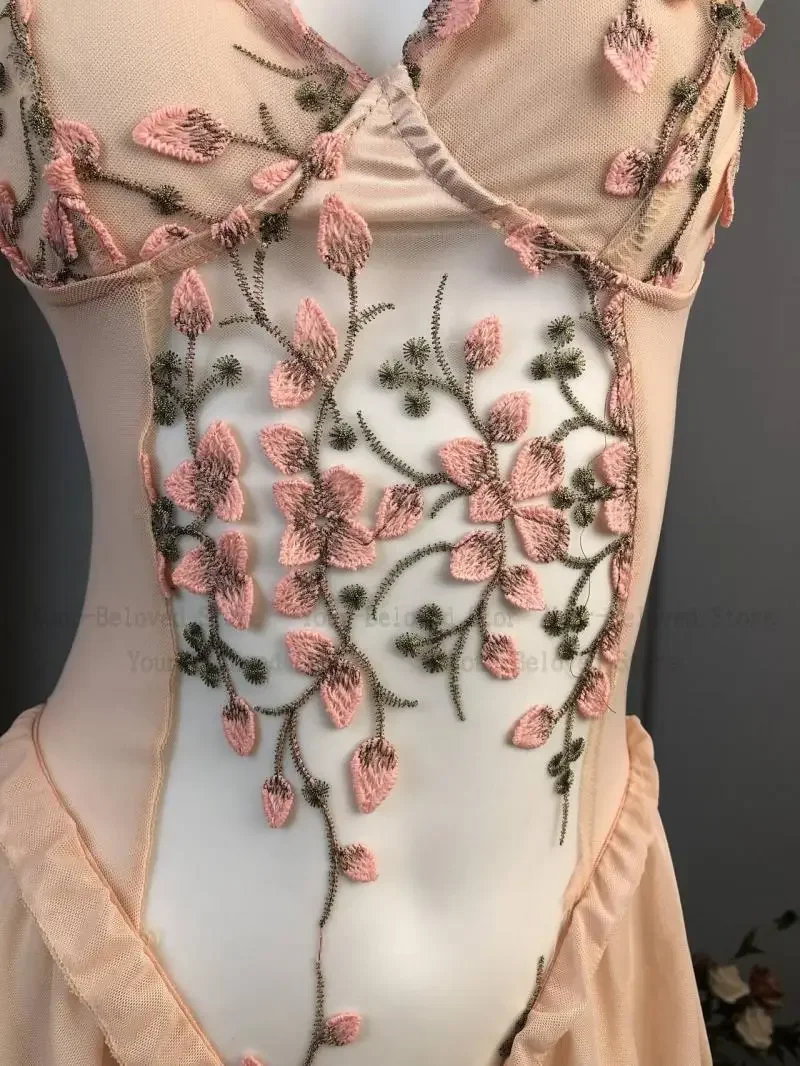 Женские сексуальные цельные пижамы с вышивкой и цветочным ремнем, ночная рубашка, женские боди, кружевное боди, женское сетчатое нижнее белье Тедди
Женские сексуальные цельные пижамы с вышивкой и цветочным ремнем, ночная рубашка, женские боди, кружевное боди, женское сетчатое нижнее белье Тедди