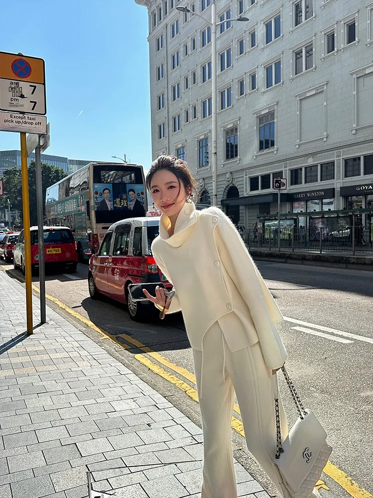 Вязаный повседневный свитер из шерстяной смеси Zq, женский, свободного кроя, с длинными рукавами, комплект из двух предметов с воротником-стойкой
Вязаный повседневный свитер из шерстяной смеси Zq, женский, свободного кроя, с длинными рукавами, комплект из двух предметов с воротником-стойкой