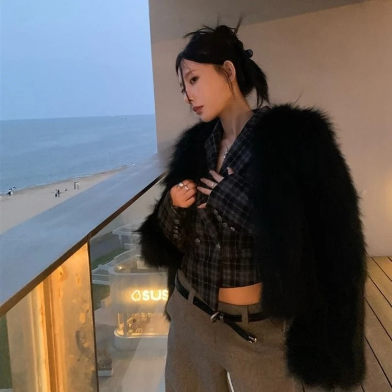 Fall Women's Vintage Plaid Short Suit Jacket Double Breasted Woolen French Cinched Waist Slimming Long Sleeve Blazer Youthful
Fall Women's Vintage Plaid Short Suit Jacket Double Breasted Woolen French Cinched Waist Slimming Long Sleeve Blazer Youthful