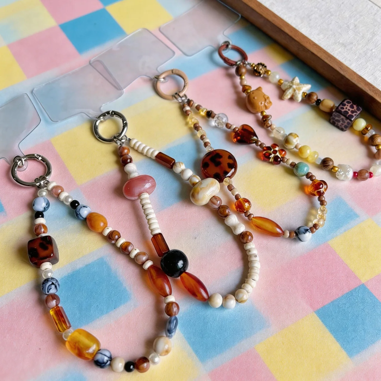 Vintage Amber Bead Phone Charm Handmade Star Cat Beaded Strap Aesthetic Glass Lanyard for iPhone CCD Camera Accessory
Vintage Amber Bead Phone Charm Handmade Star Cat Beaded Strap Aesthetic Glass Lanyard for iPhone CCD Camera Accessory