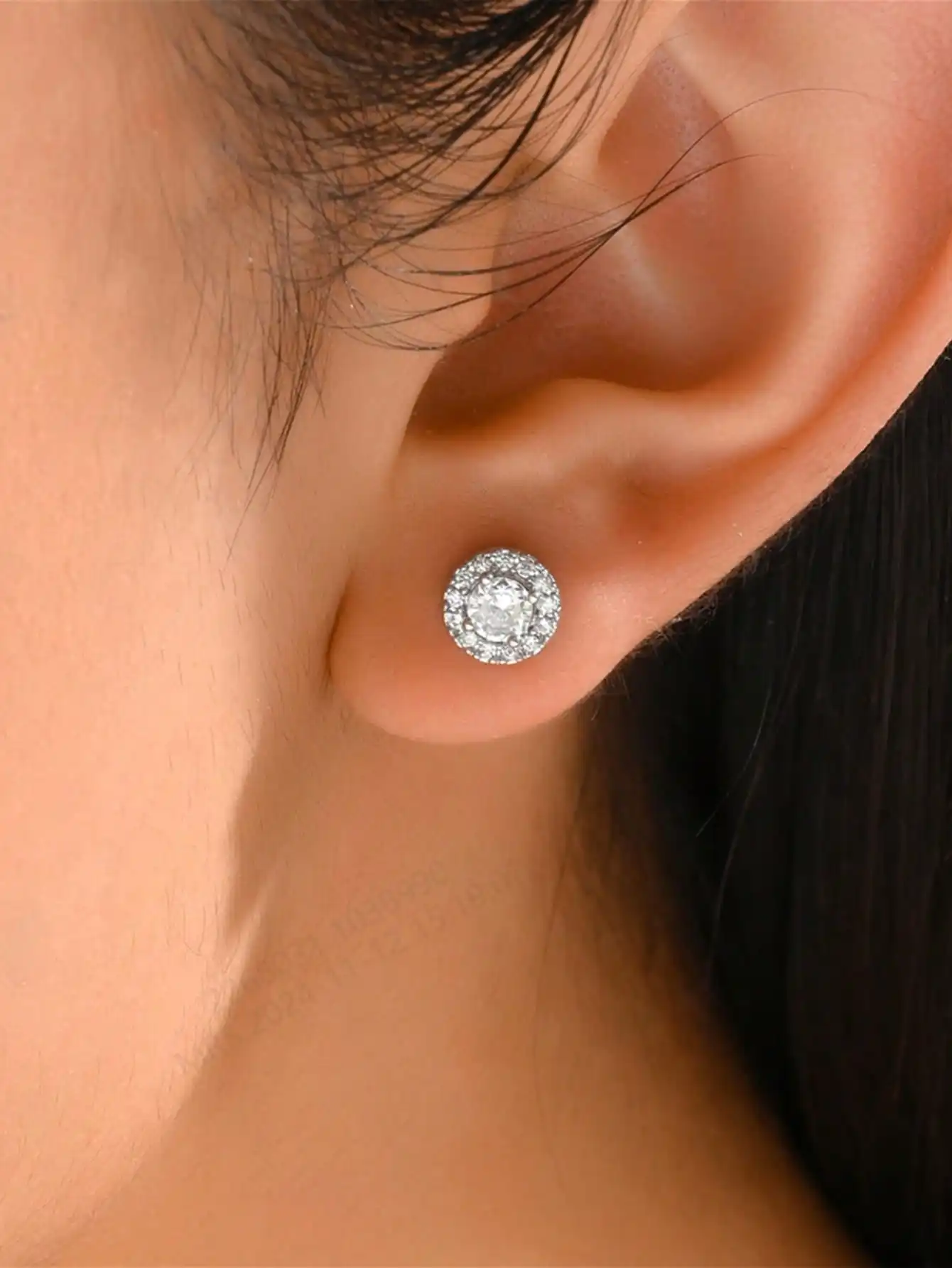 Круглые серьги-гвоздики с кубическим цирконием для женщин, элегантные украшения для повседневной носки
Круглые серьги-гвоздики с кубическим цирконием для женщин, элегантные украшения для повседневной носки