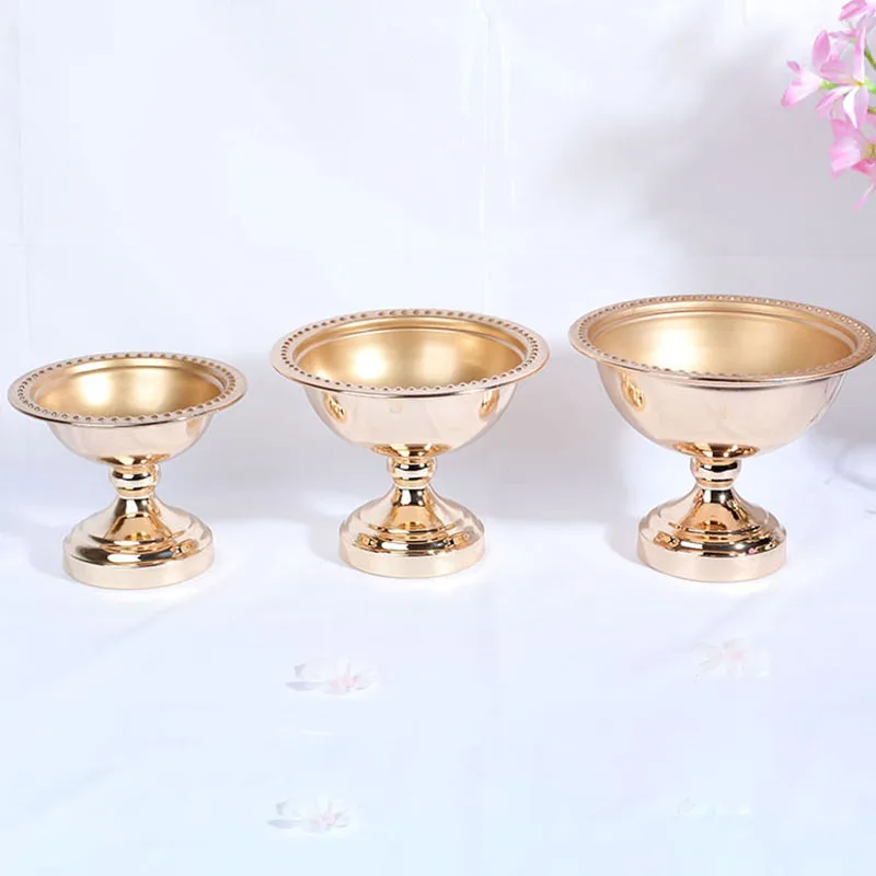 Hot Golden Flower Vases Fruit Candy Platters Flower Pots Metal Ornaments Wedding Supplies
Hot Golden Flower Vases Fruit Candy Platters Flower Pots Metal Ornaments Wedding Supplies