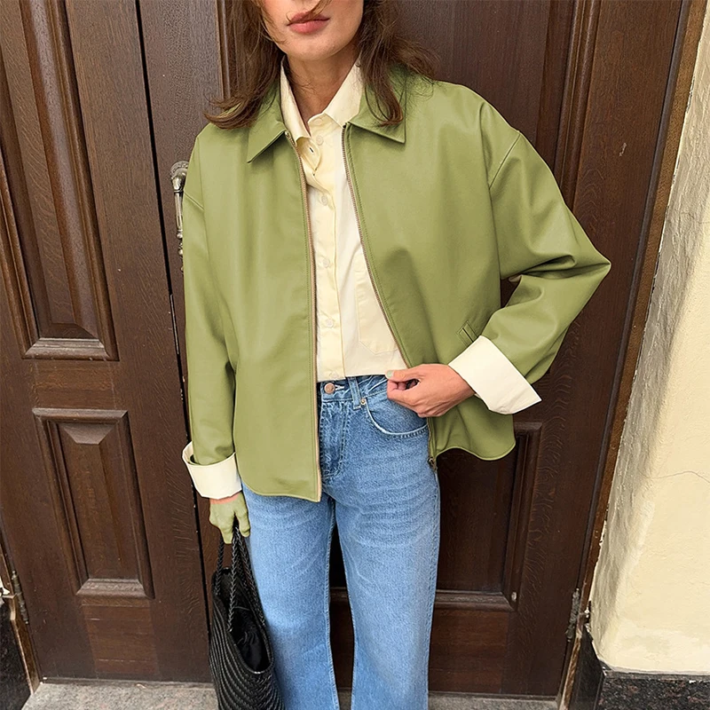 Зеленые короткие женские пальто из искусственной кожи с воротником с лацканами, новинка 2023 года, осенние свободные офисные женские куртки высокого качества, верхняя одежда
Зеленые короткие женские пальто из искусственной кожи с воротником с лацканами, новинка 2023 года, осенние свободные офисные женские куртки высокого качества, верхняя одежда