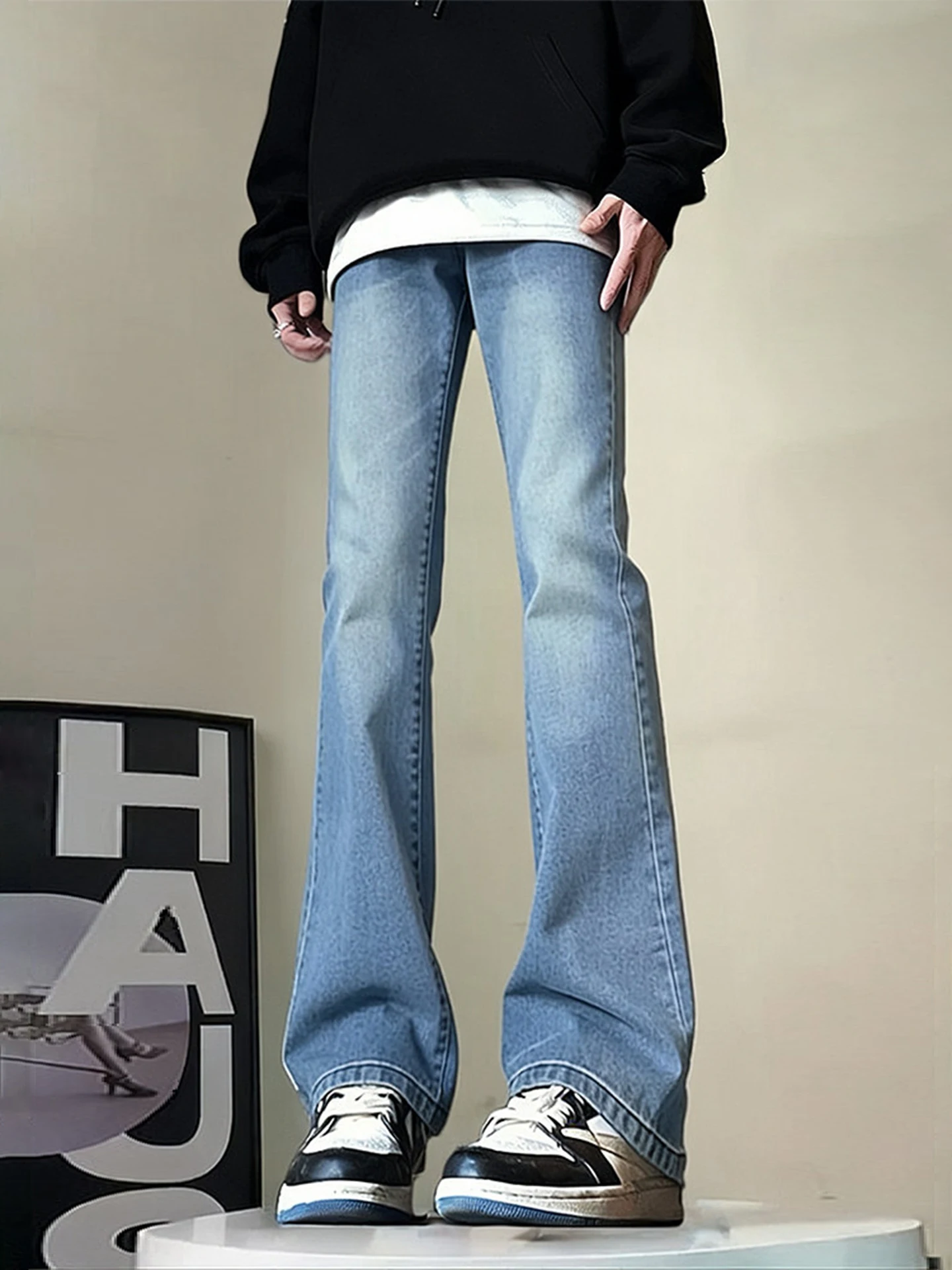 Slim Fit Blue Jeans Men's Winter Fleece Lined American Vibe Straight Leg Bell Bottoms Low Waist Denim Pants Youth Fashion
Slim Fit Blue Jeans Men's Winter Fleece Lined American Vibe Straight Leg Bell Bottoms Low Waist Denim Pants Youth Fashion
