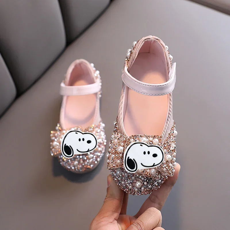 Snoopy girls single shoes sandals spring and autumn new casual shoes colorful diamond bow girls dance shoes performance
Snoopy girls single shoes sandals spring and autumn new casual shoes colorful diamond bow girls dance shoes performance