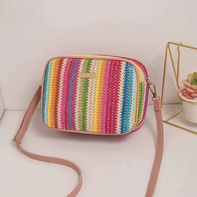 Bohemian hand-held small square bag pastoral ladies casual straw bag, fashion rattan woven ladies one-shoulder diagonal bag
Bohemian hand-held small square bag pastoral ladies casual straw bag, fashion rattan woven ladies one-shoulder diagonal bag