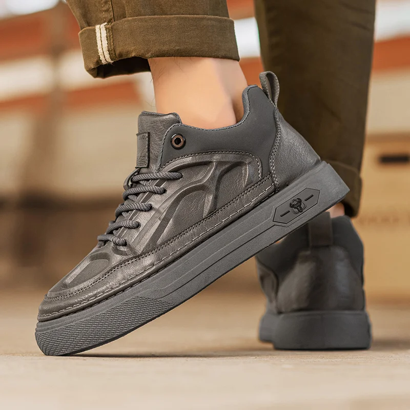 Men's Shoes 2025 Autumn Casual Sports Retro Korean Style Casual Leather Shoes Men's Trendy British Style Black High-top Sneakers
Men's Shoes 2025 Autumn Casual Sports Retro Korean Style Casual Leather Shoes Men's Trendy British Style Black High-top Sneakers