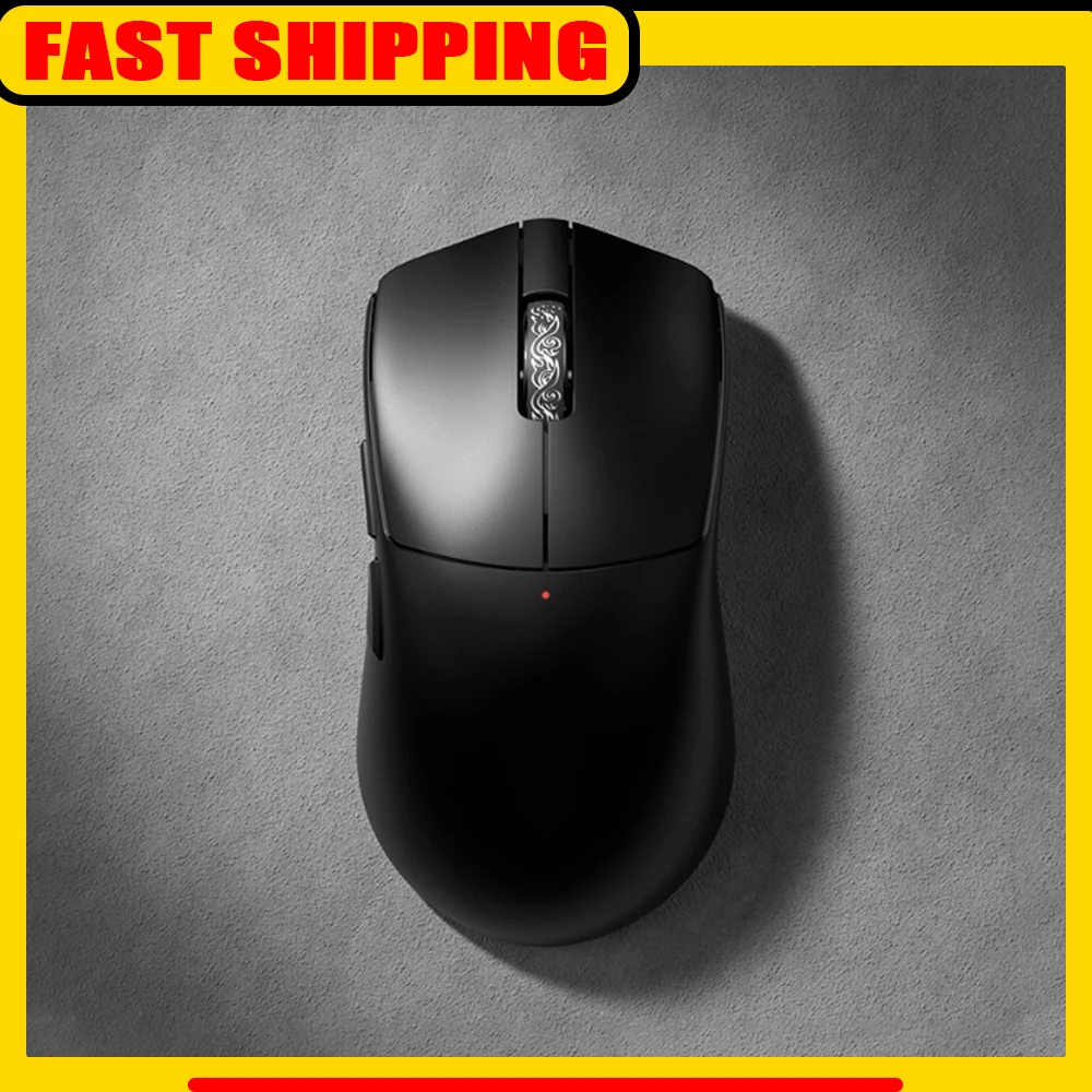 Мышь Incott 039 Dual 8K Tri Mode Gaming Mouse 2,4G/Bluetooth Paw3950 52g Легкая мышь RGB 500 мАч для аксессуаров для средней руки
Мышь Incott 039 Dual 8K Tri Mode Gaming Mouse 2,4G/Bluetooth Paw3950 52g Легкая мышь RGB 500 мАч для аксессуаров для средней руки