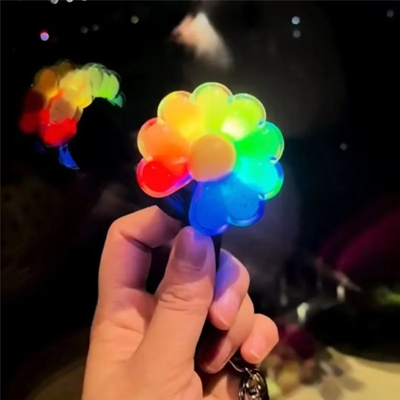 HOT Kpop Bigbang GD Mini Light Stick Keychains Daisy G-DRAGON Creative Lights Keyrings with Batteries and Gifts
HOT Kpop Bigbang GD Mini Light Stick Keychains Daisy G-DRAGON Creative Lights Keyrings with Batteries and Gifts