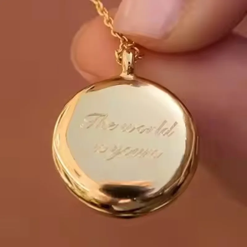 Customized Engraving Stainless Steel Necklace Round Shape Photo Locket Necklace
Customized Engraving Stainless Steel Necklace Round Shape Photo Locket Necklace
