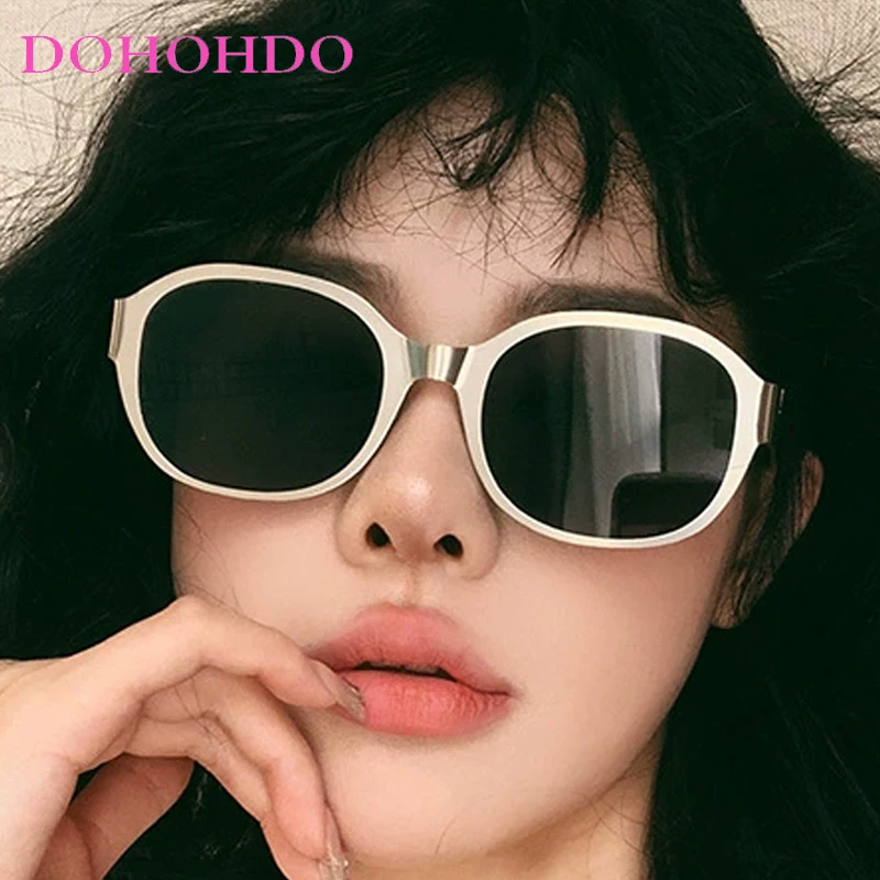 DOHOHDO Classic Metal Punk Round Sunglasses Women Men Brand Designer Trendy Small Oval Sun Glasses Female Vintage Travel Shades
DOHOHDO Classic Metal Punk Round Sunglasses Women Men Brand Designer Trendy Small Oval Sun Glasses Female Vintage Travel Shades