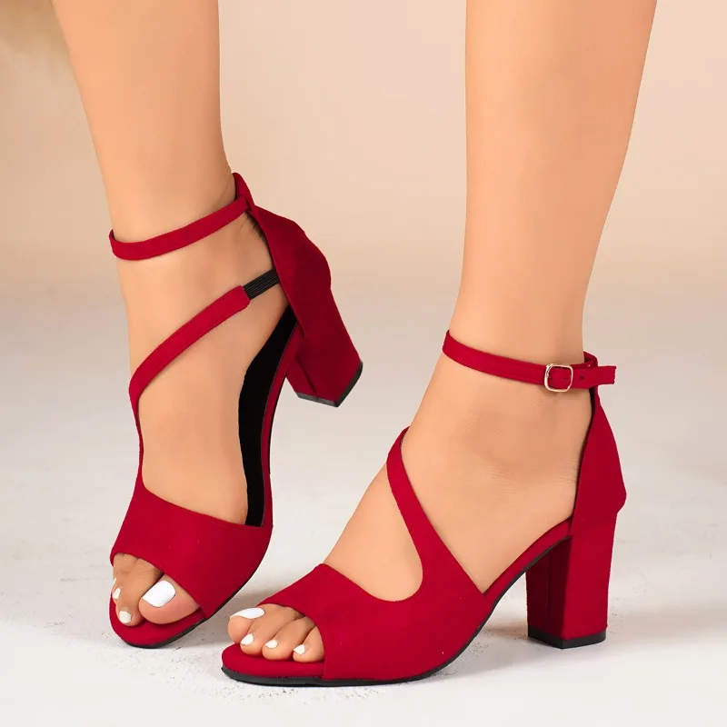 2025 New Ladies Shoes High Quality Open Toe Women's Sandals Fashion Office and Career Summer Plus Size Solid Heeled Sandals
2025 New Ladies Shoes High Quality Open Toe Women's Sandals Fashion Office and Career Summer Plus Size Solid Heeled Sandals